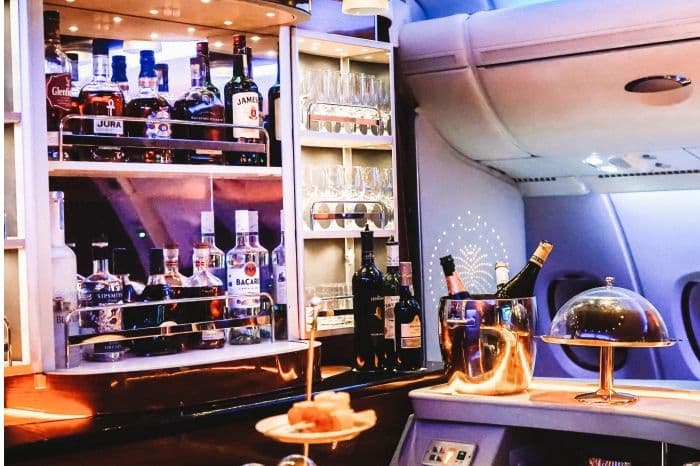 【体験記】エミレーツビジネスクラス搭乗レビュー|サービス・食事を全解説 illustration