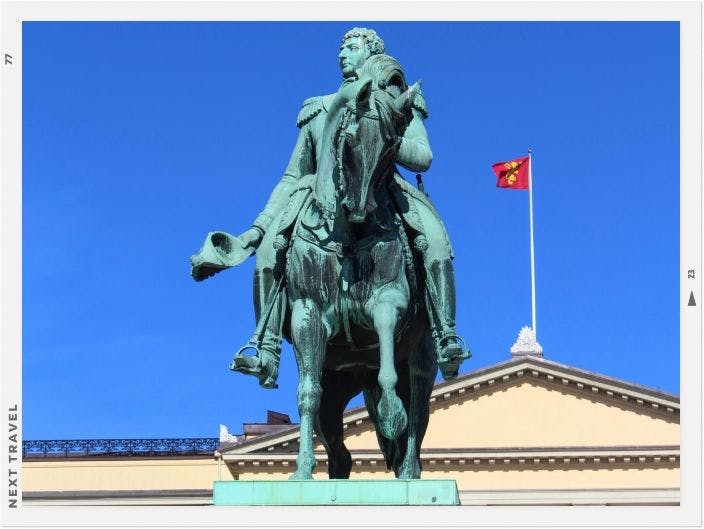 スウェーデン王カール・ヨハンの騎馬像